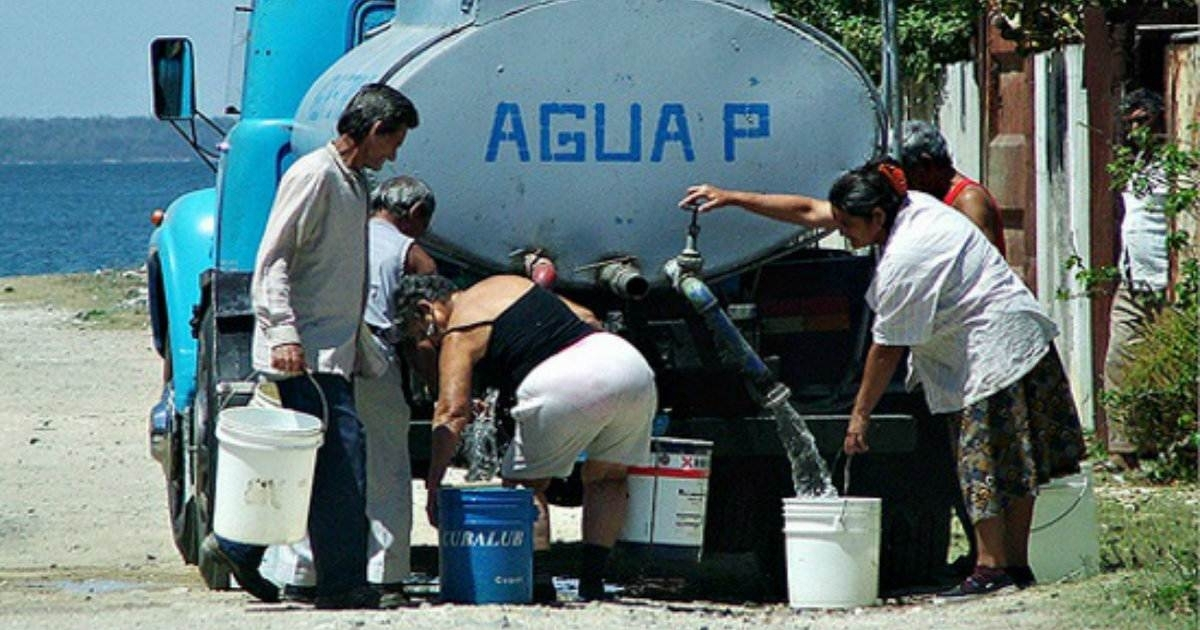 Vecinos de la Habana Vieja llevan más de cuatro años con problemas en