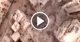 Bombas caídas sobre Aleppo, Siria, desaparecen un barrio entero