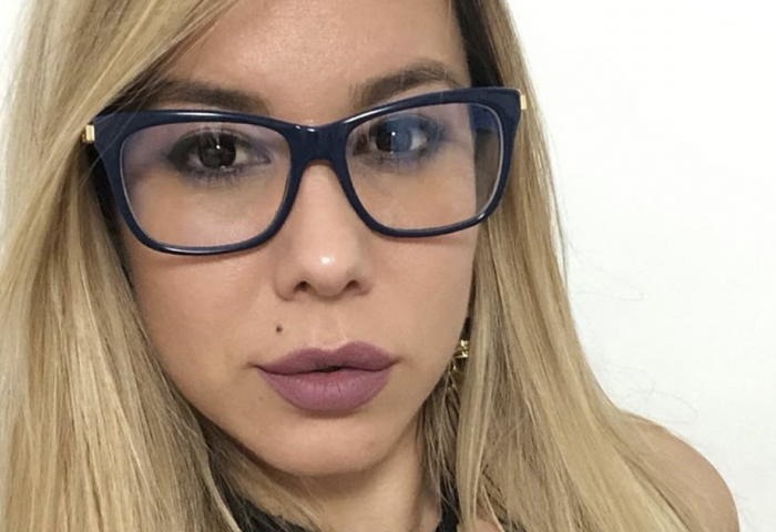 Señorita Dayana calienta las redes con una sensual foto en ropa interior  desde una cama