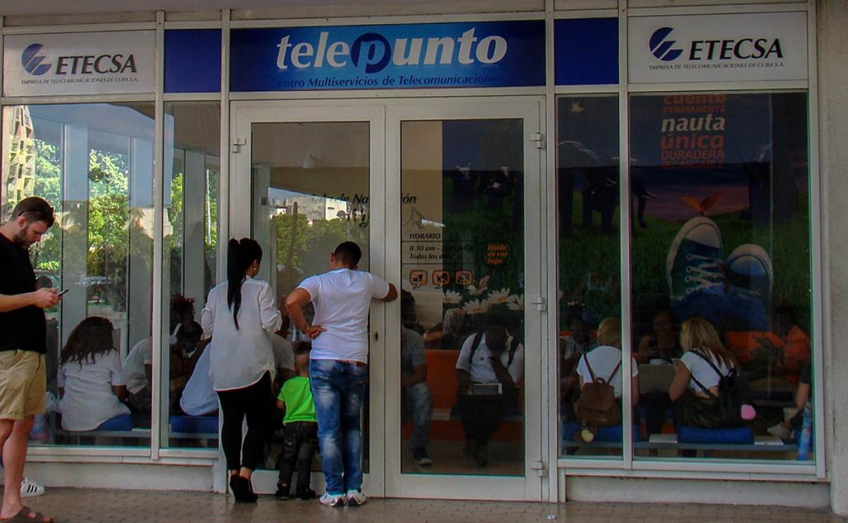 Cuba colgando de un hilito