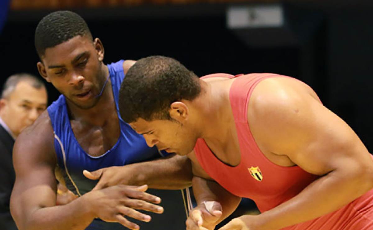 Cubano Pino buscará el bronce en Torneo de Lucha Iván Poddubny