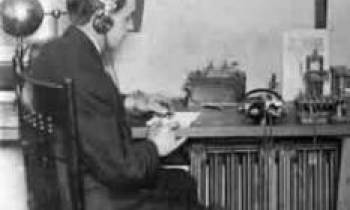 A finales de 1921 por cielo cubano surcaron las primeras ondas de la radio