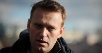 Rusia condena a nueve años de cárcel al opositor Alexei Navalny