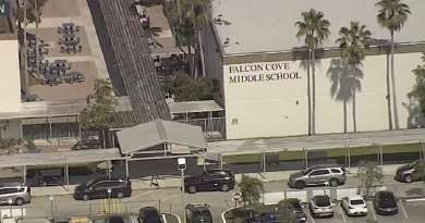 Secundaria en Florida cerrada tras reporte de posible arma en el recinto