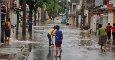 Tormenta severa provoca inundaciones y daños a líneas eléctricas en Las Tunas
