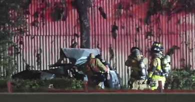 Tres muertos y dos heridos tras chocar e incendiarse un auto en autopista de Miami