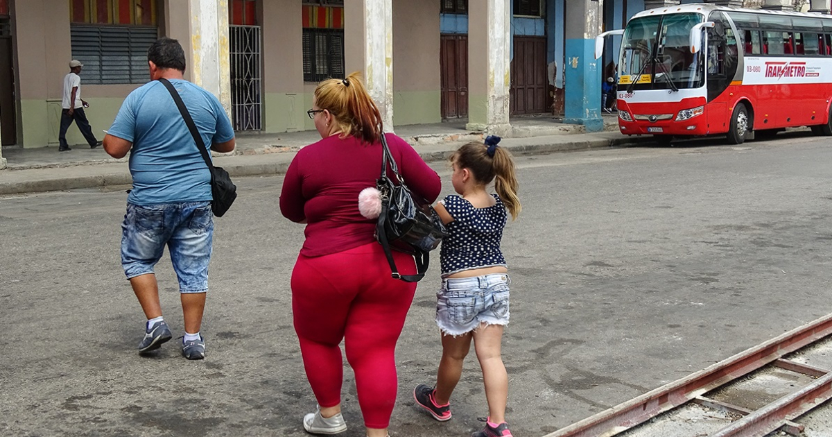 Familia cubana, imagen de referencia © CiberCuba