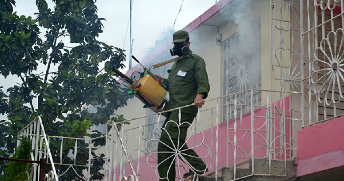 Fumigación en Cuba. © Granma.