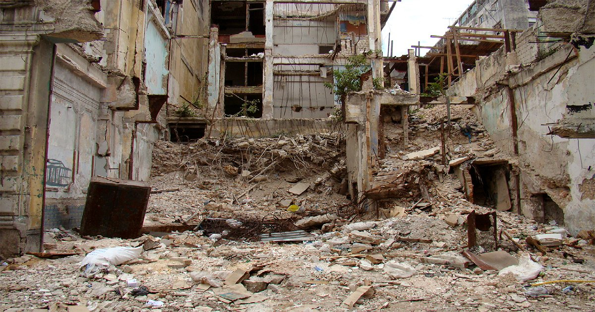 Edificio en ruina (archivo) | Foto © CiberCuba