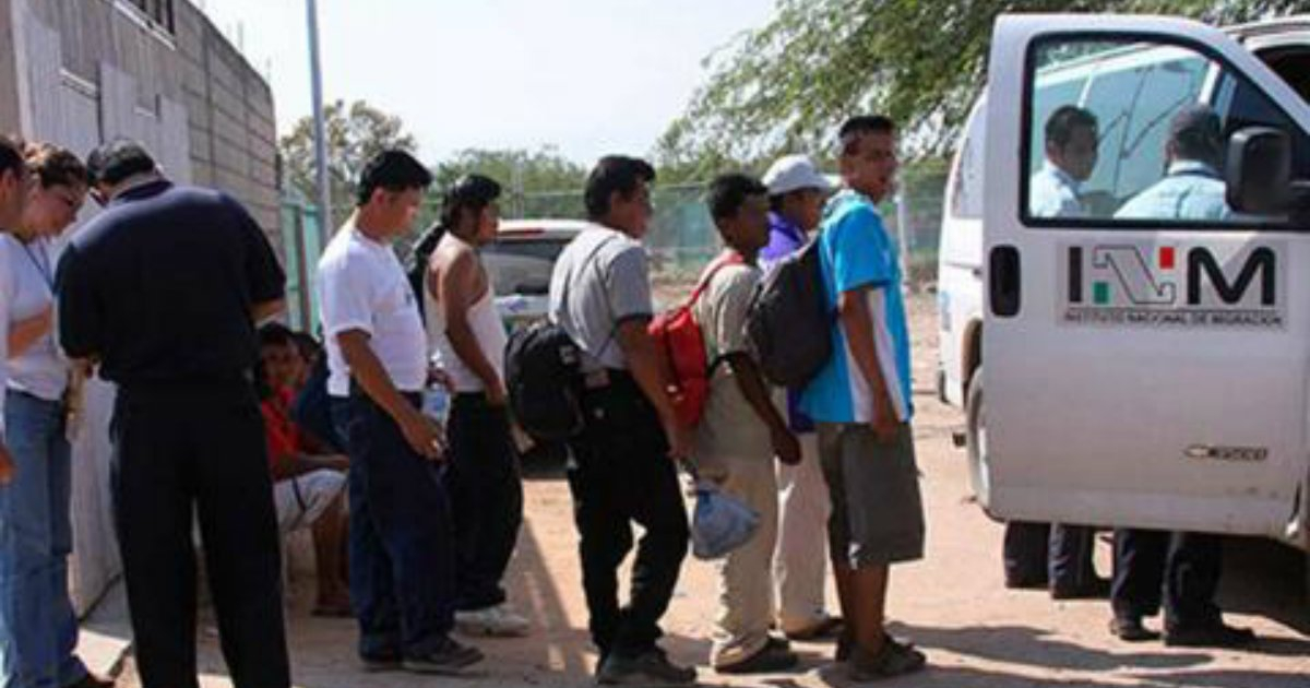 Image result for Desalojan a migrantes de campamentos en calles y parques de Chiapas