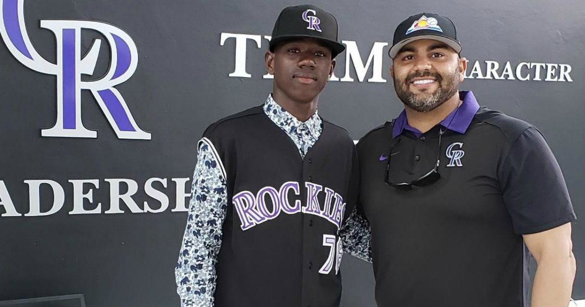 Rockies de Colorado promueven a Doble A a prospecto cubano