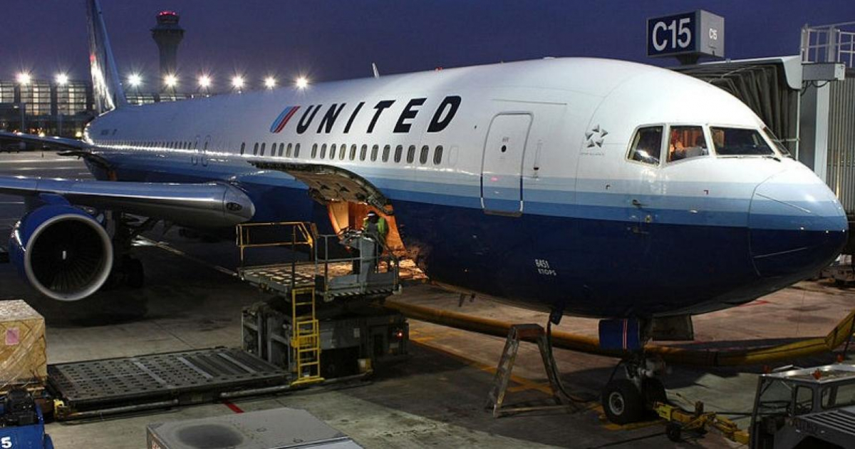 United Airlines triplicará vuelos en agosto