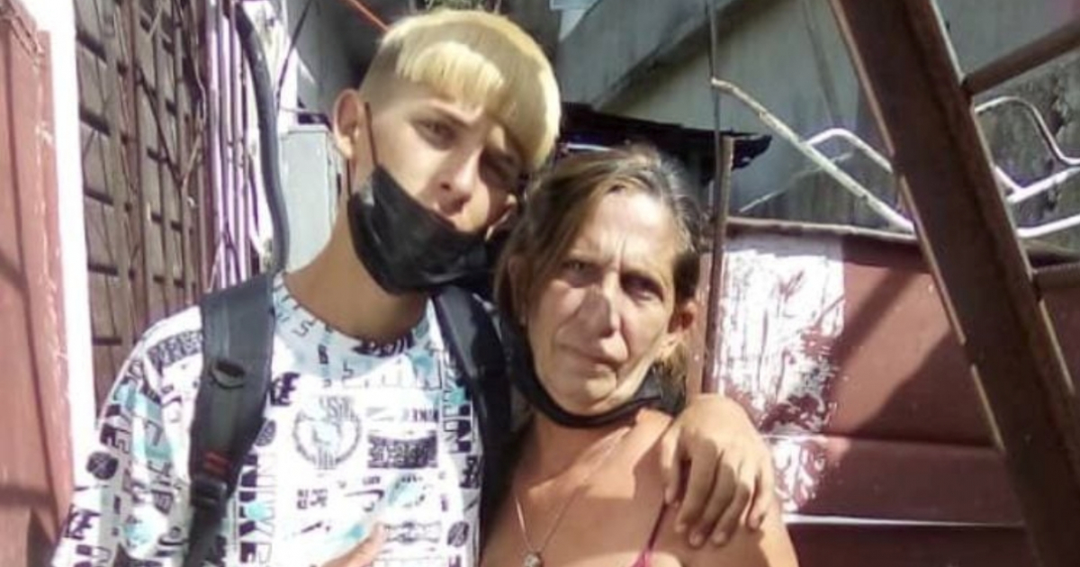 Facebook / Claudia Padrón Cuento