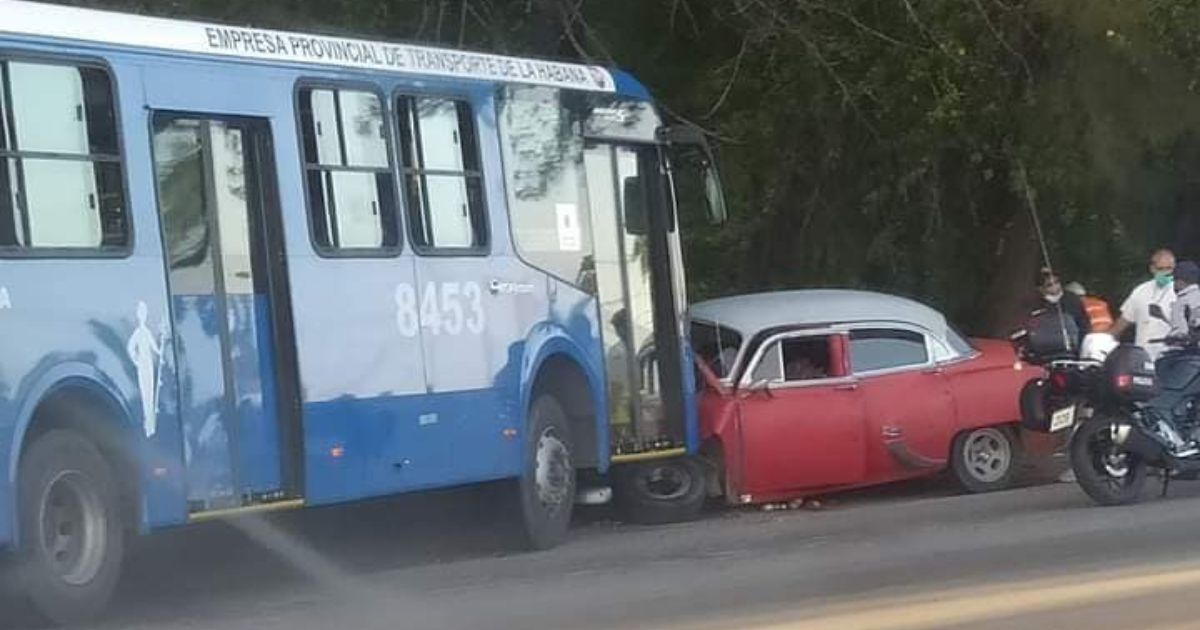Accidente en La Habana © Facebook Choferes de Ómnibus por Siempre
