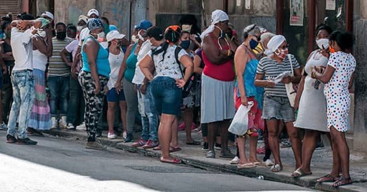 El sitio oficial pregunta ¿por qué apostar por el socialismo?  y los cubanos contestan