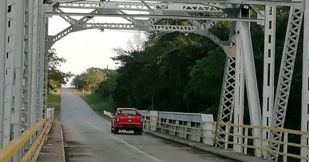 Reanudan el tránsito en el puente sobre el río Canímar, en Matanzas