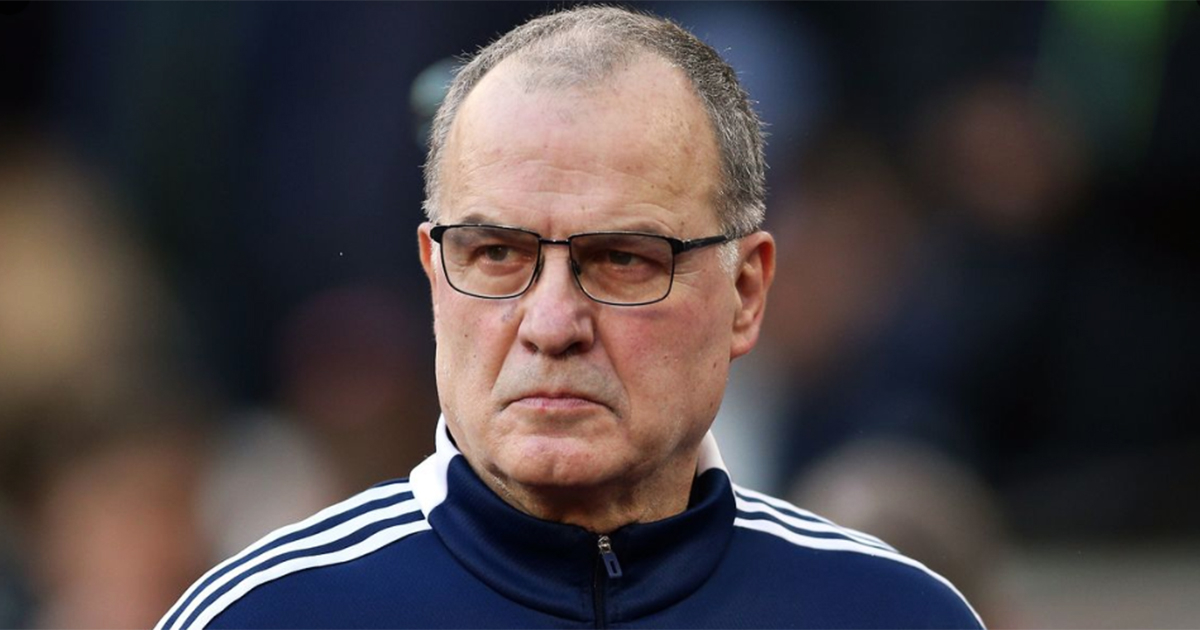 Bielsa se inclinó por numerosos jugadores de poca experiencia. © @MirrorFootball