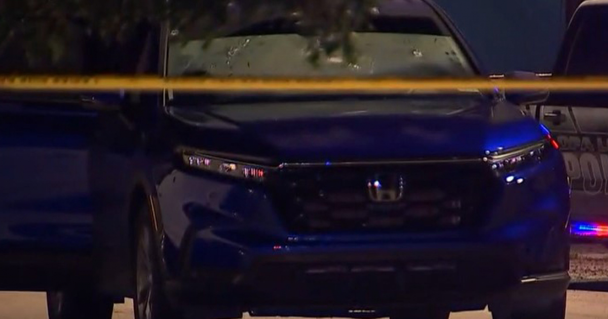 Auto baleado © Captura de video NBC6