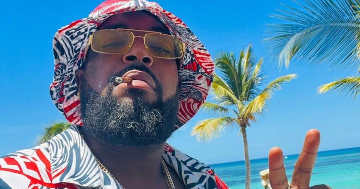 El Micha nominado a los Monitor Music Awards