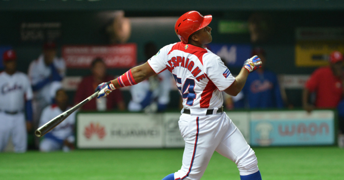 Alfredo Despaigne participará en los Playoffs y en la Serie del Caribe