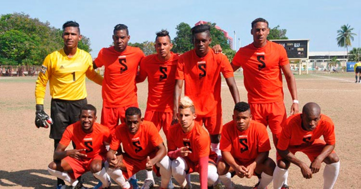 Santiago de Cuba queda campeón en la 102 edición de la liga cubana de fútbol Santiago de Cuba queda campeón en la 102 edición de la liga cubana de fútbol
